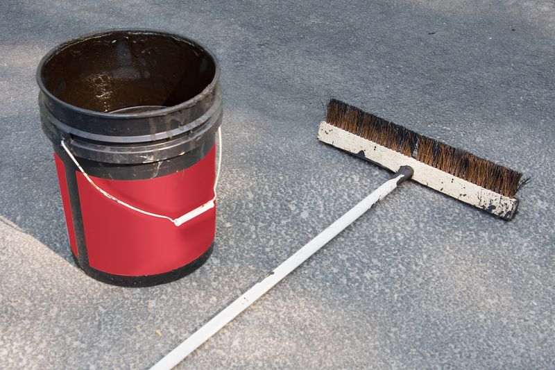 Hot Tar Driveway Sealing in Miami Dade County, FL